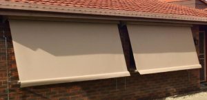 STANDARD LOCK ARM AWNINGS-4