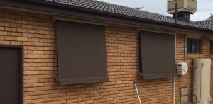 STANDARD LOCK ARM AWNINGS-5